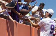 Baltimore Ravens kicker, Justin Tucker, seen showing appreciation to fans at Lardarius Webb Charity Softball Game. Photo by JERMAIN RANGASAMMY