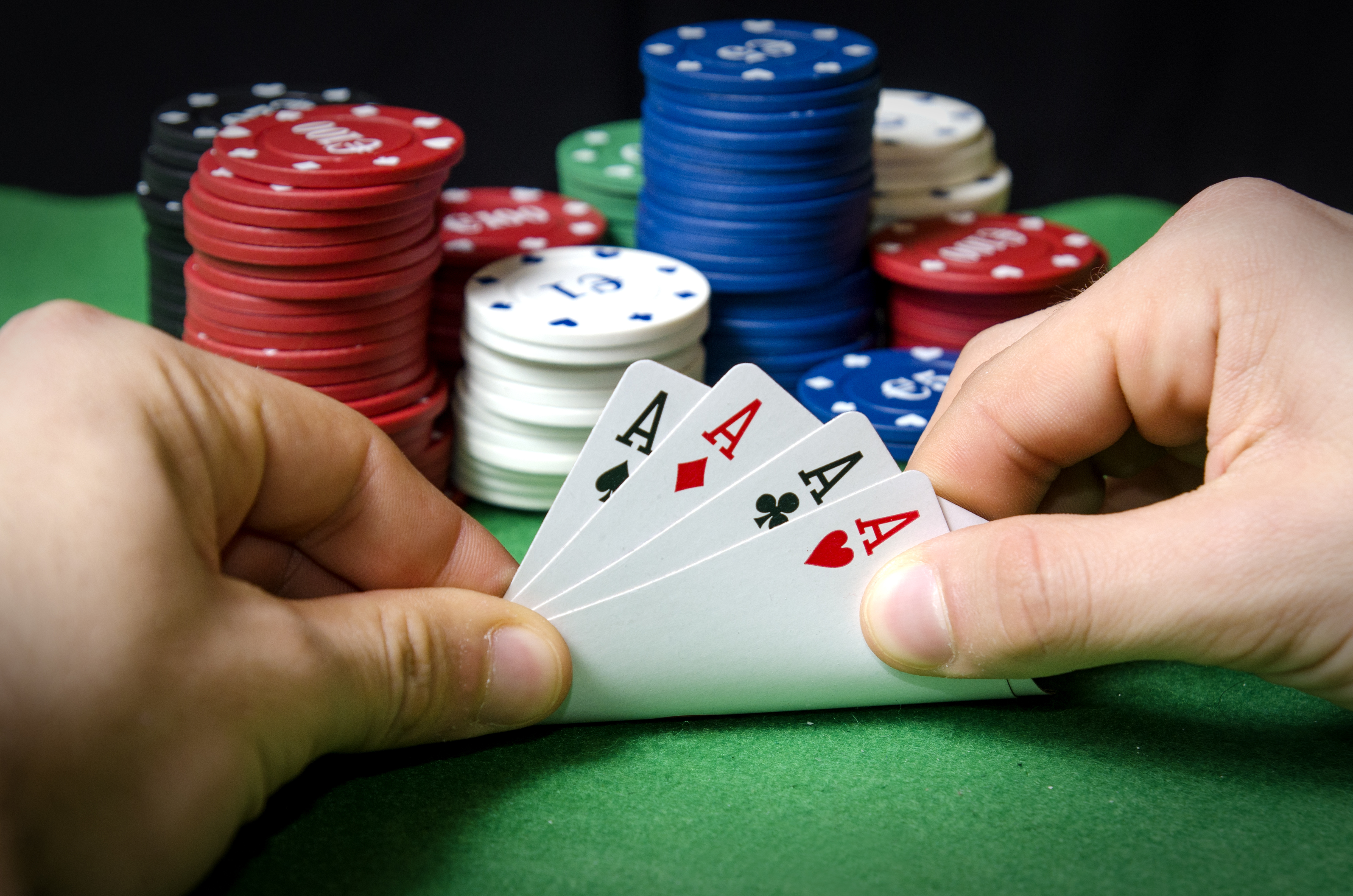 Pokerstrategy. Покер. Поке. Покер картинки. Карточный стол.